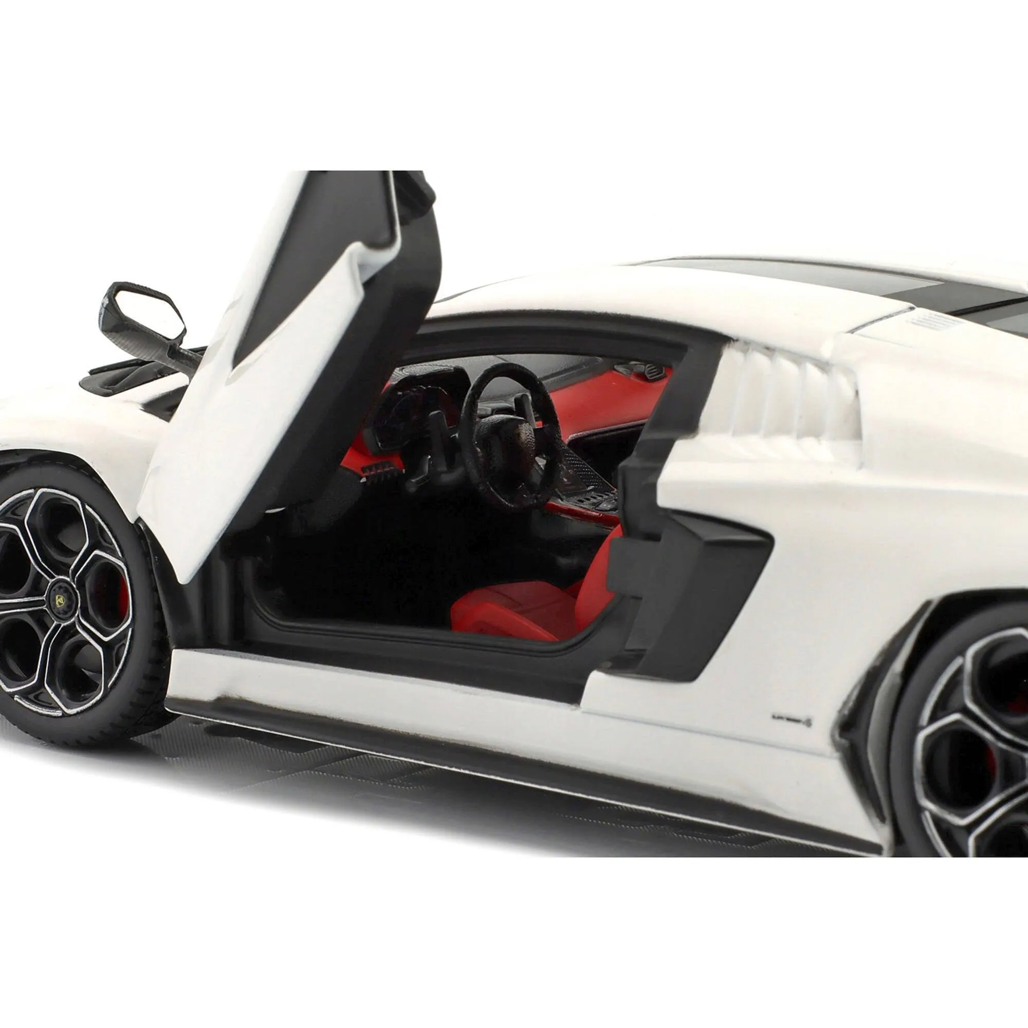 Bburago Kids' 1/24 Diecast Model Car - Lamborghini Countach LPI 800-4 White