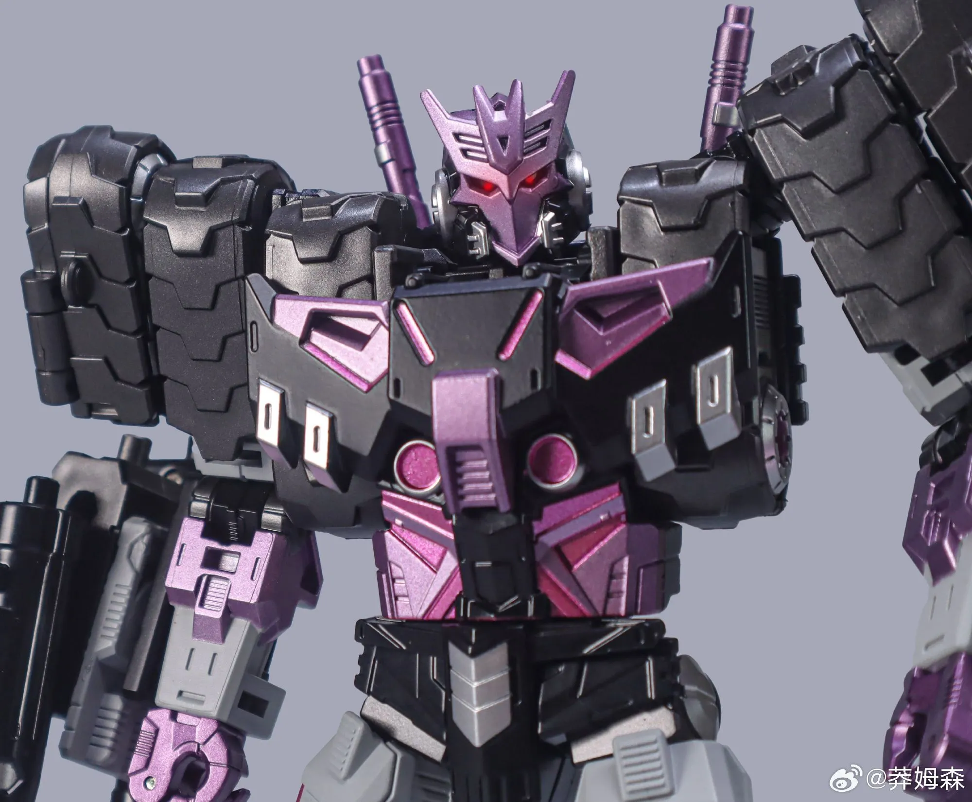 Black Mamba DJD-01 Tarn Oversized