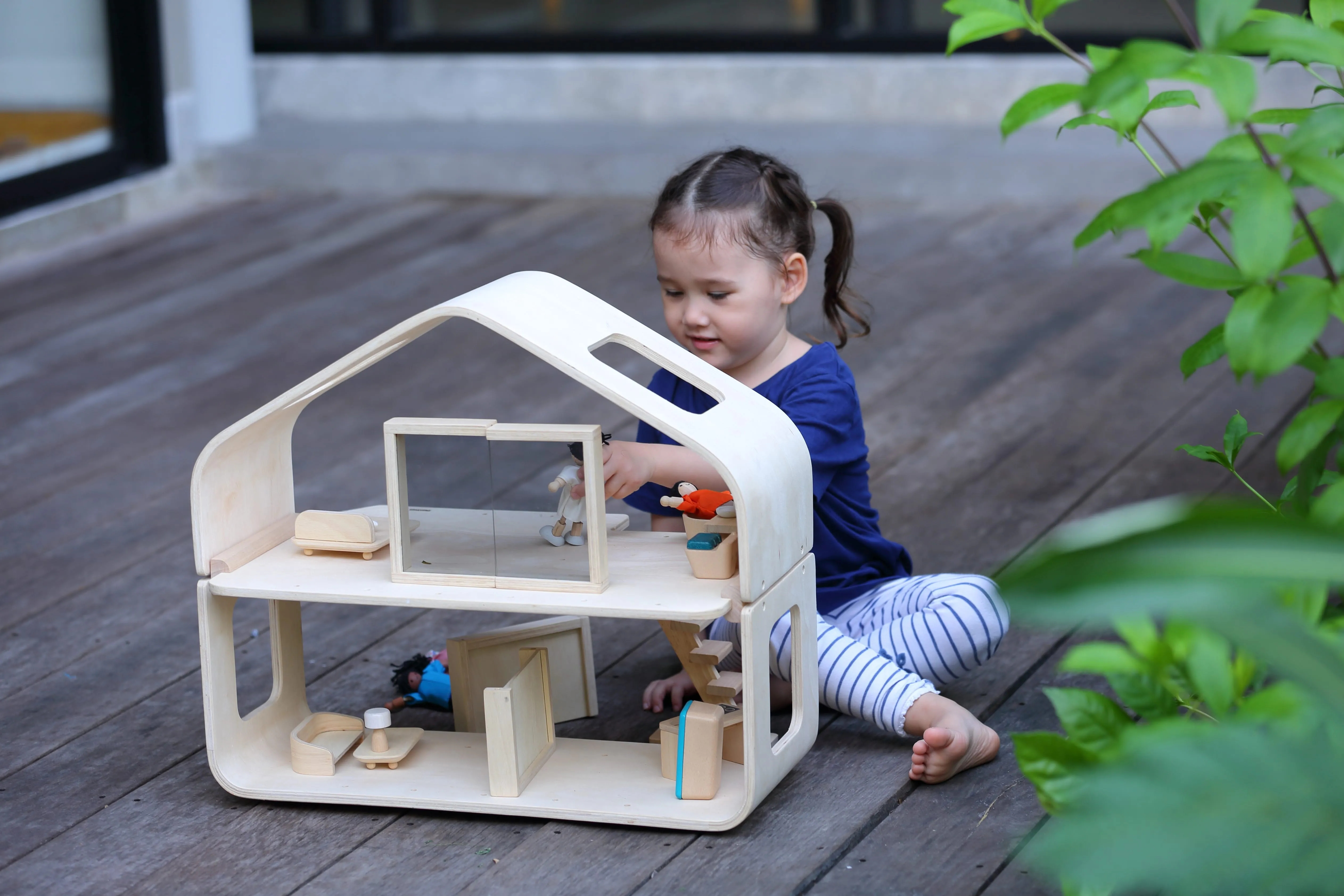 Contemporary Dollhouse