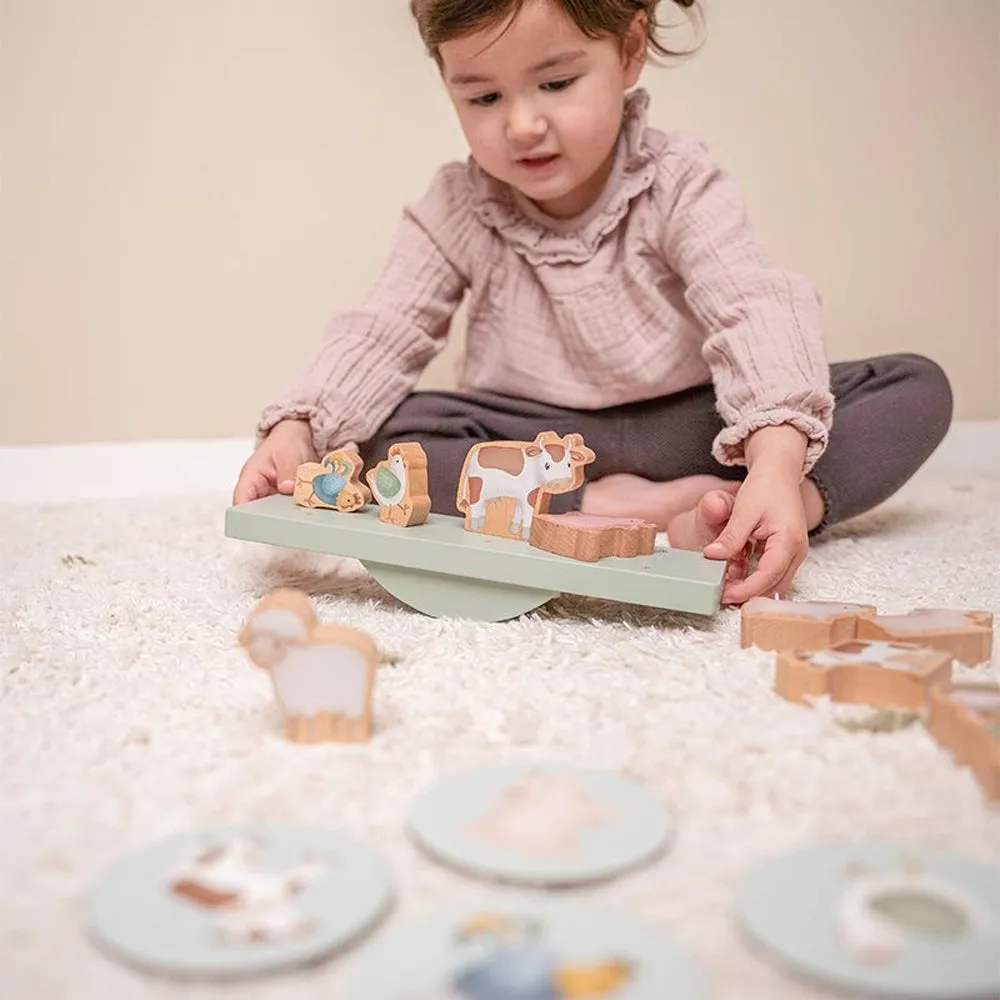 Little Dutch Little Farm Balance Game