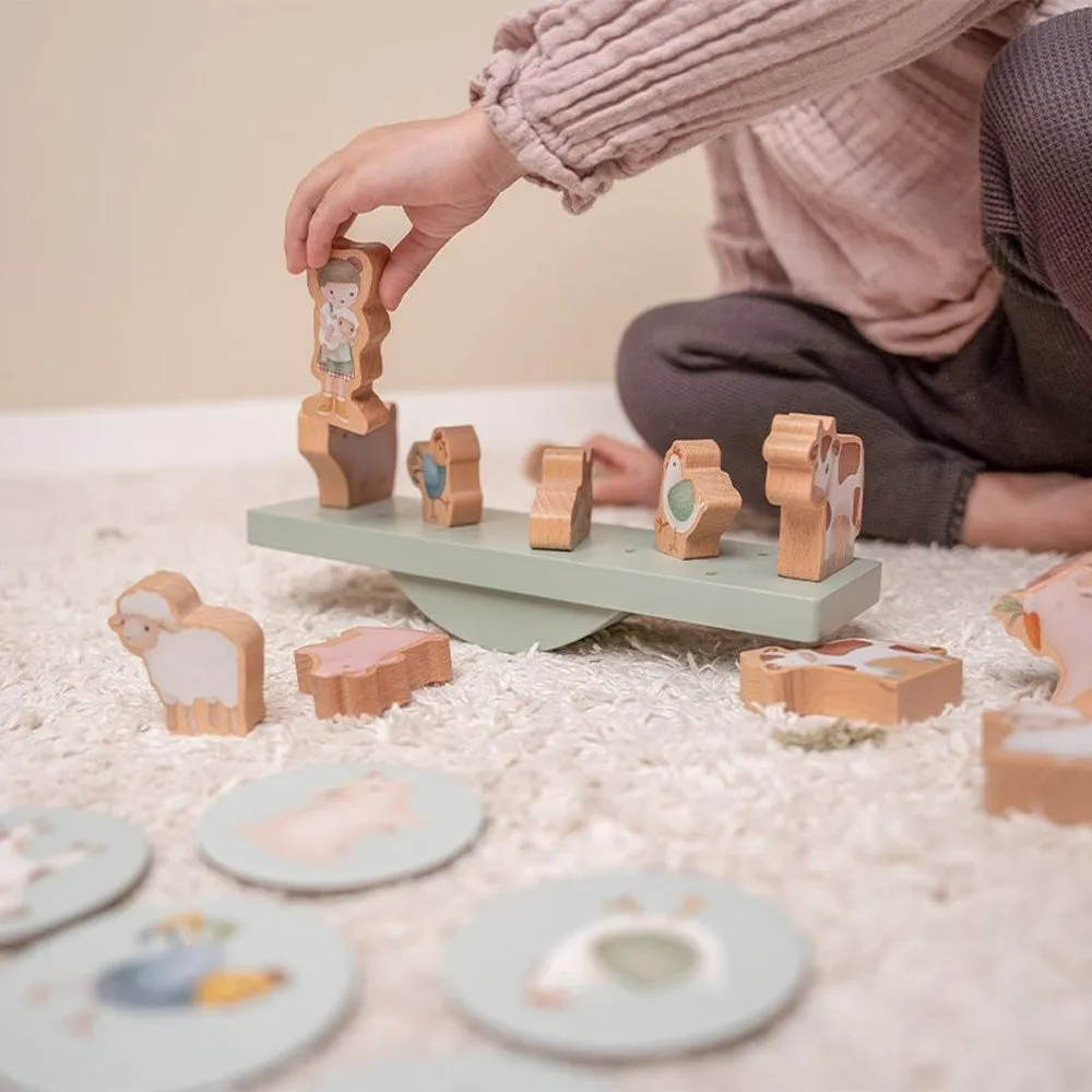 Little Dutch Little Farm Balance Game