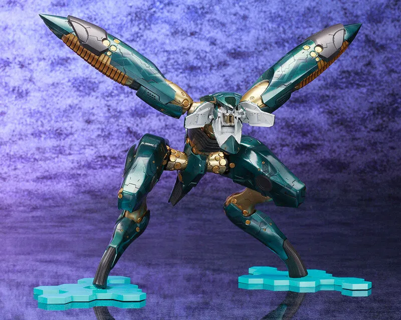 Metal Gear Solid 4 1/100 Guns of the Patriots Ray Model Kit KP266X