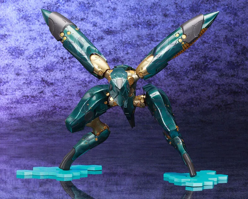 Metal Gear Solid 4 1/100 Guns of the Patriots Ray Model Kit KP266X