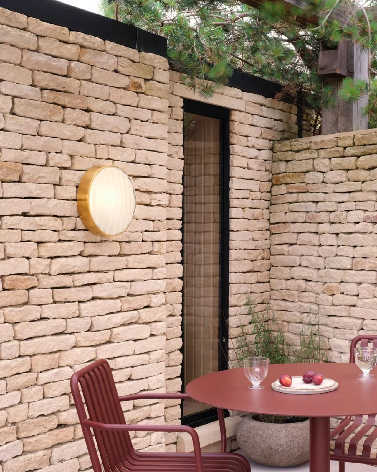 Modern Wide-Ribbed Glass Bunker Light