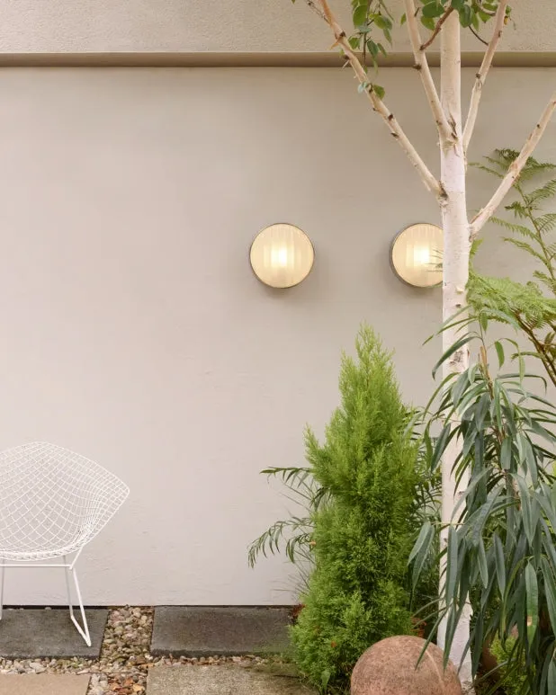 Modern Wide-Ribbed Glass Bunker Light