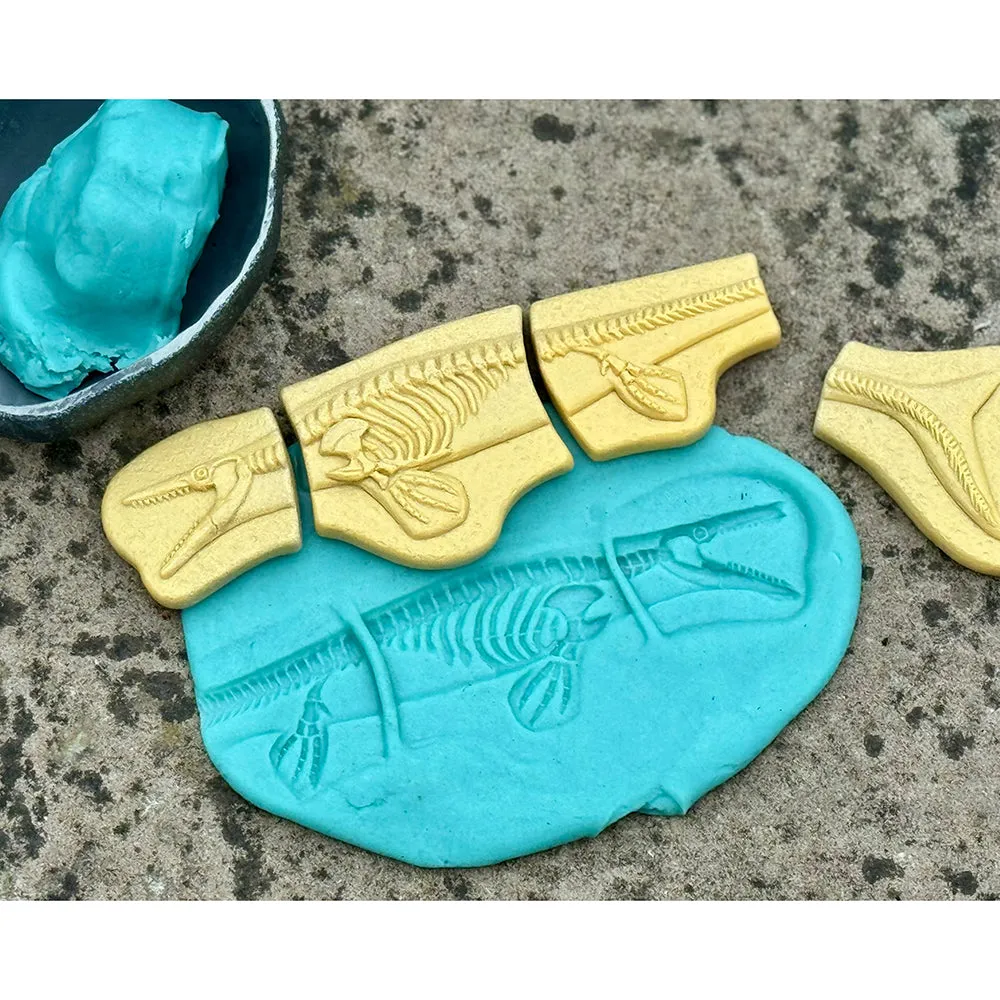 Prehistoric Fossil Dig & Build Set | 6 Dinosaur Skeletons Puzzle Kit