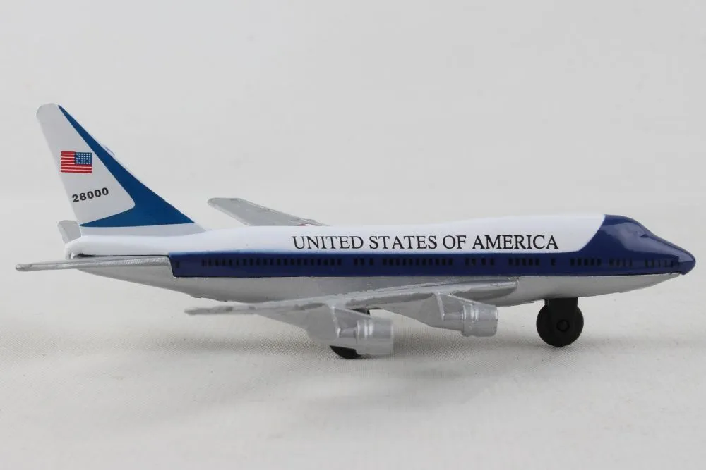 Runway Air Force One 747