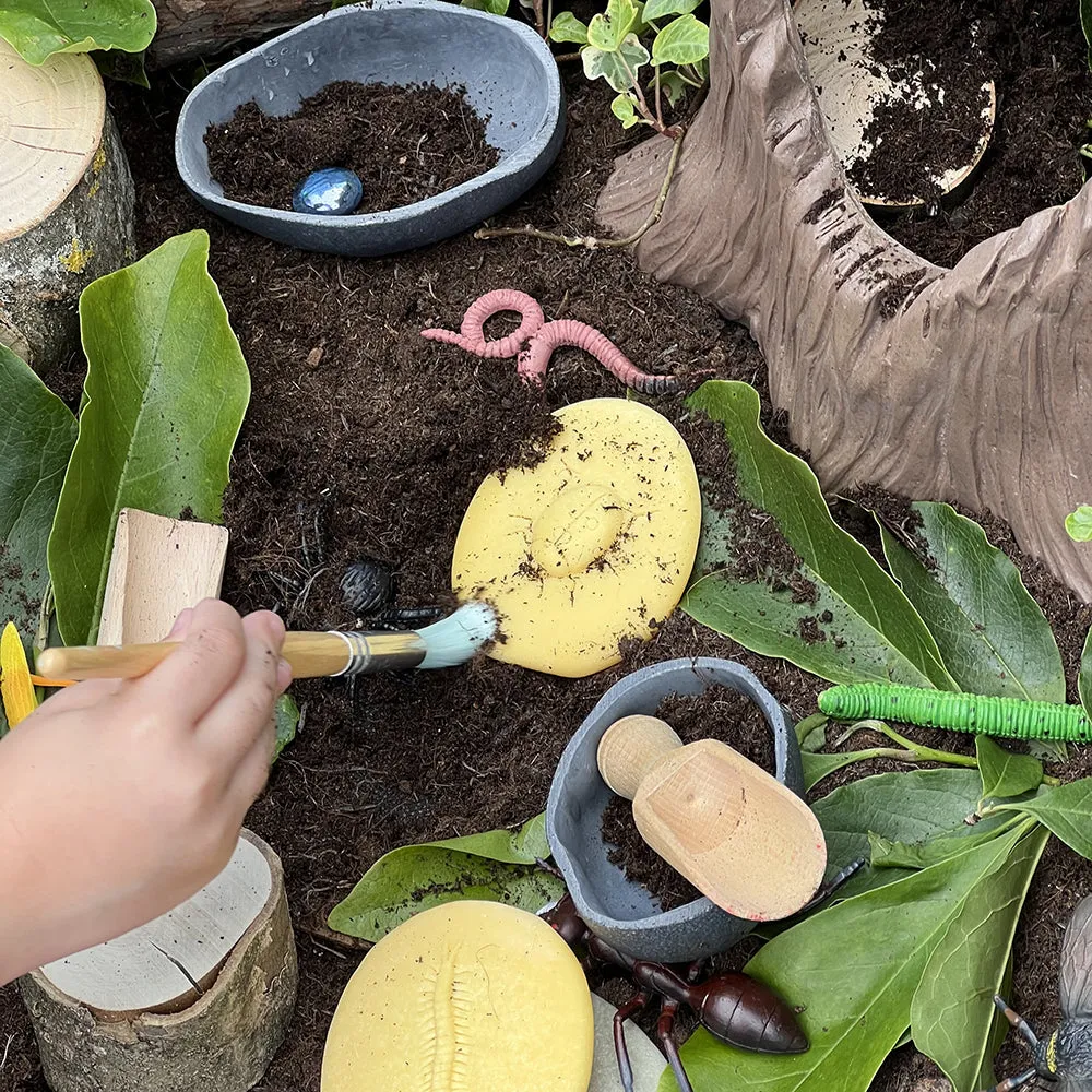 Yellow Door® Let's Investigate Bugs Discovery Kit