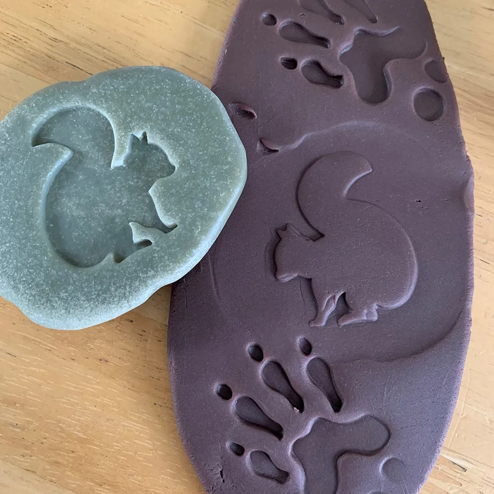 Yellow Door® Let's Investigate Woodland Footprints Double-Sided Animal Stones